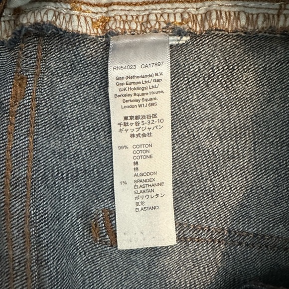 Gap denim jean shorts with frayed edges - Picture 7 of 8